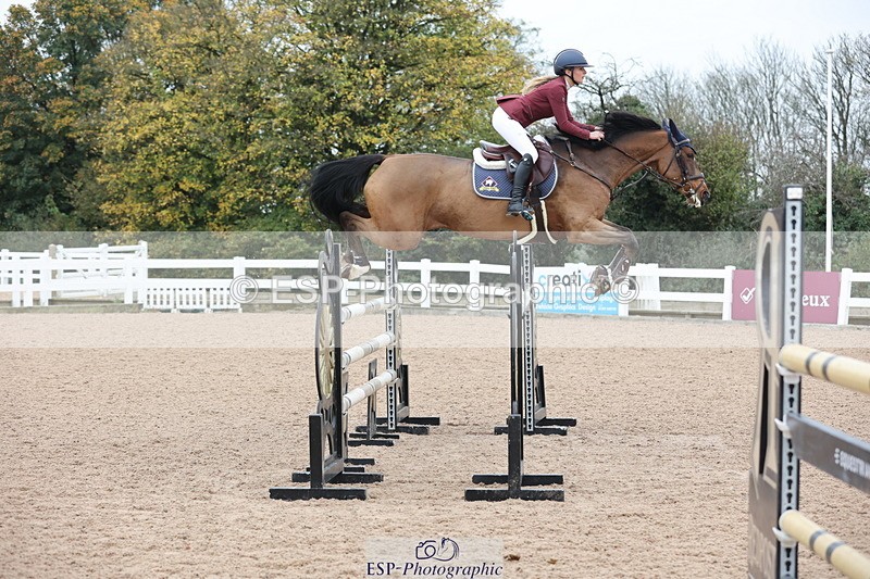 241101A-121449-01691 - FRI Cls 5 Newcomers and 1.10m Open