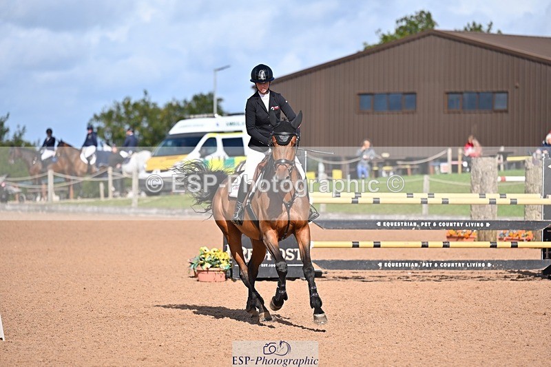 250912-103052-03919 - Cls 15 Snr Foxhunter