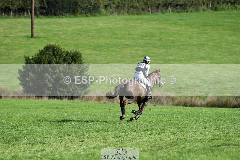 251024A-121314-09214 - B-124-Sophie.Lamb