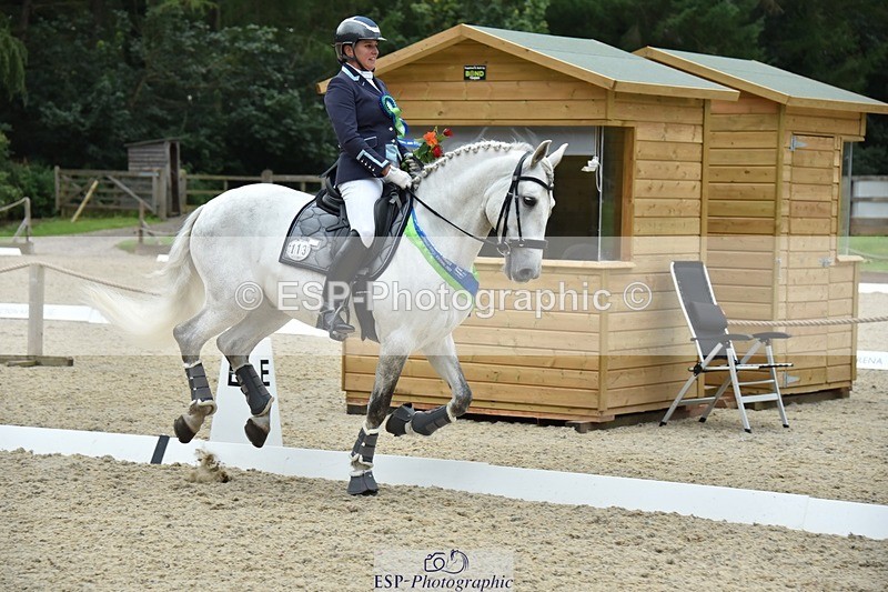 230813-182138-08861 - Medium Silver Presentations