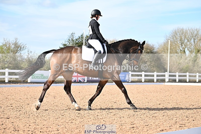 240324A-144430-04085 - Novice 27, 14.30 to 15.25