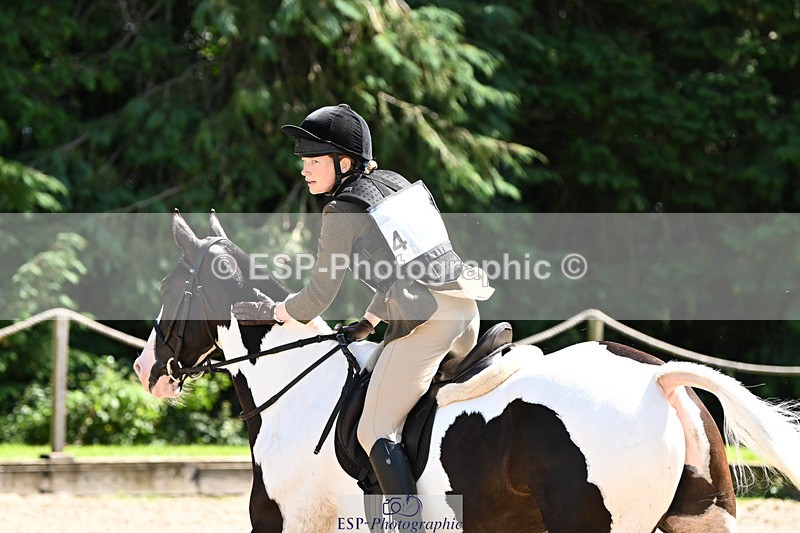 240824X-133010-28977 - 80cm Round 2 13.30 to 14.30