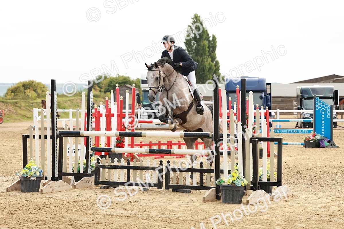 SBM_016868 - Class 20 - Senior Newcomers - 1.10m