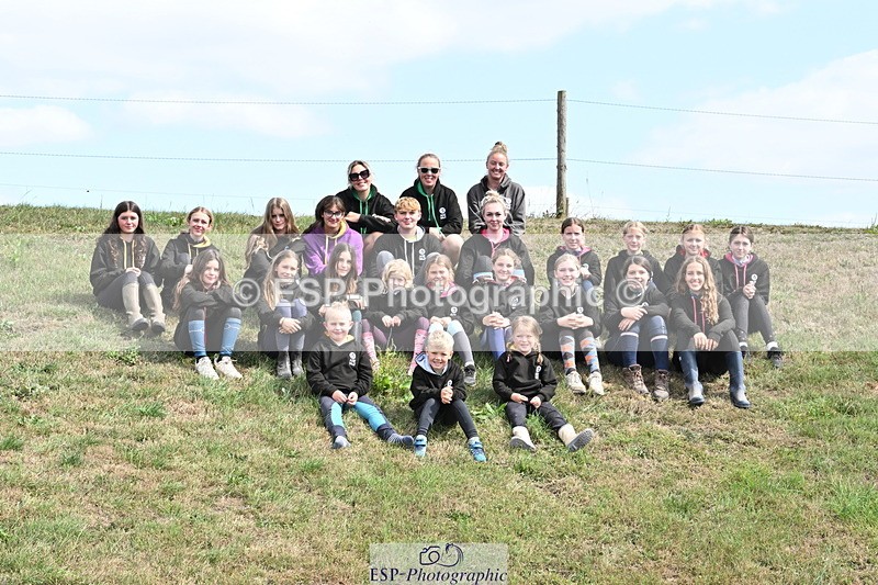 250821B-135638-00471 - Stable Shots and Group Photo