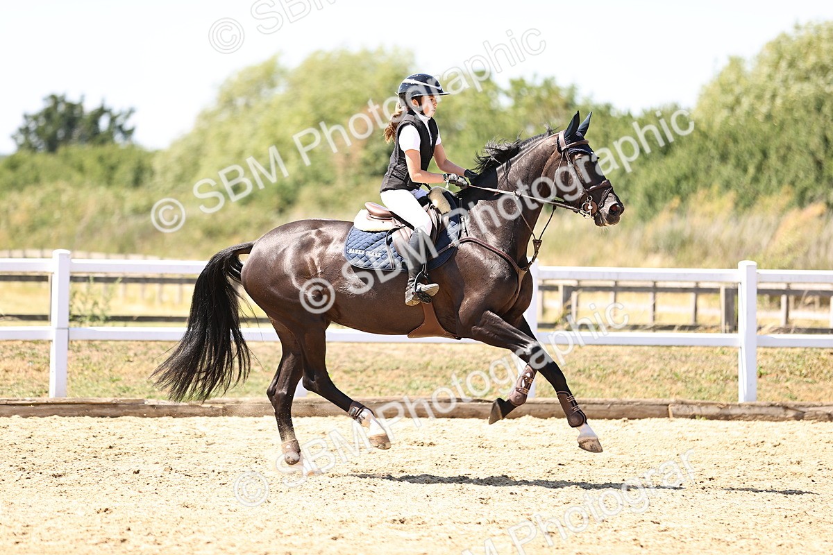 SBM_014909 - Class 15 - Senior Newcomers - 1.10m Open