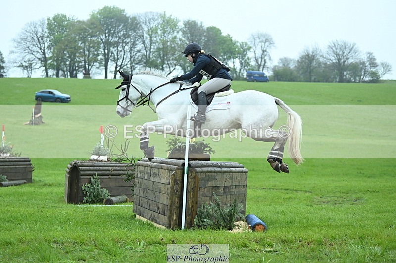 250418-160315-06736 - 319-Flora.Lickiss-MR.MONTY.DON