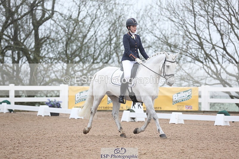 240217A-090019-00140 - 196-Anya.Hitt-Cnoc.an.noinin.Clover