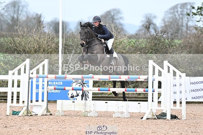 241206-143202-01116 - Cls 6 Foxhunter and 1.20m Open