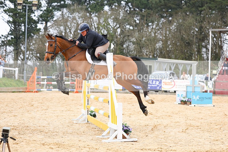 3E7A7733 - Class 8: Senior Newcomers/1.10m open