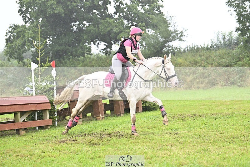 240901A-161758-11074 - 576-Tabitha.Bluck-PENDANN.REEF