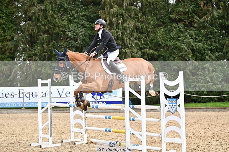 250321A-113948-00588 - Cls 3 Foxhunter and 1.20m Open