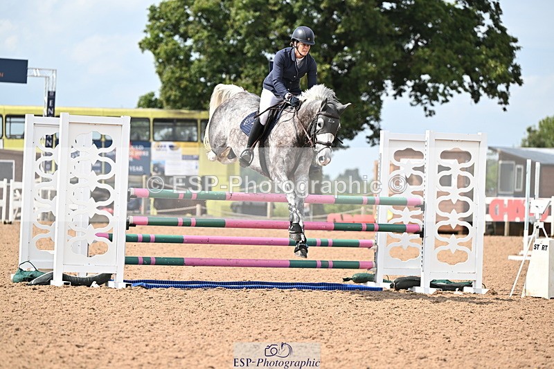 240828A-135447-00736 - Cls 4 Snr Newcomers and 1.10m Open