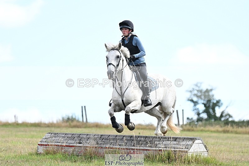 250821B-103832-00144 - Group B - Danielle
