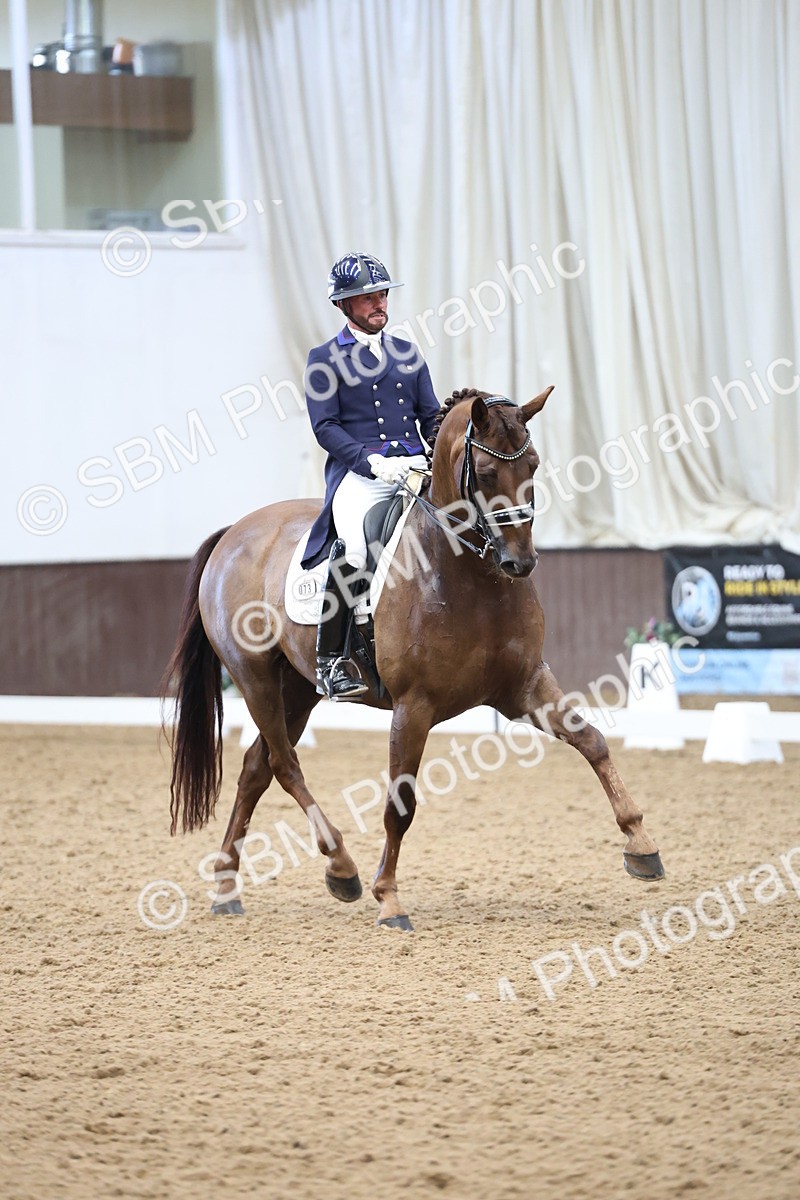 SBM_004807 - Class 9 - FEI Inter 1 Gold - 16.59-17.47