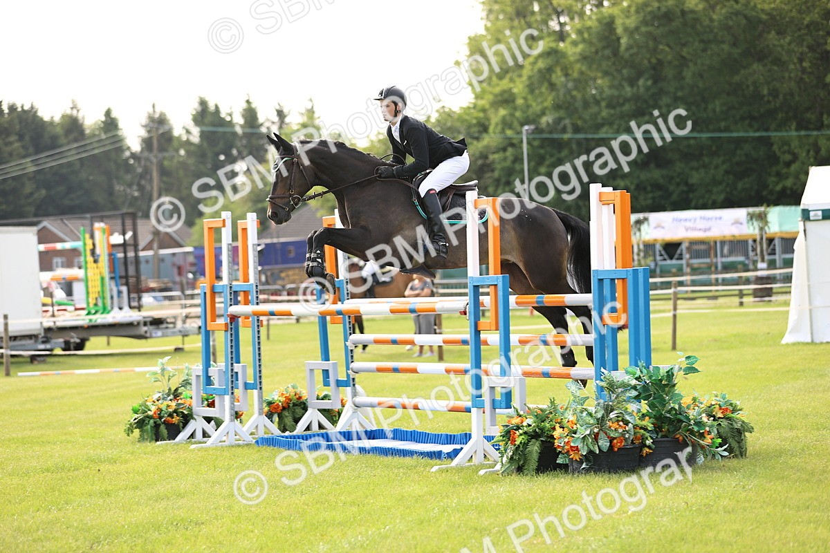 SBM_01137 - Class 200 - Martin Grant Homes Welcome Stakes 1.25m Open