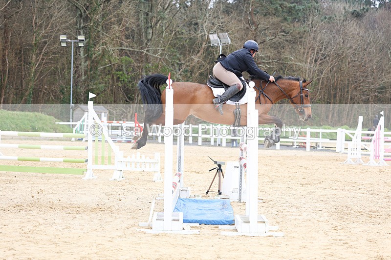 3E7A7724 - Class 8: Senior Newcomers/1.10m open