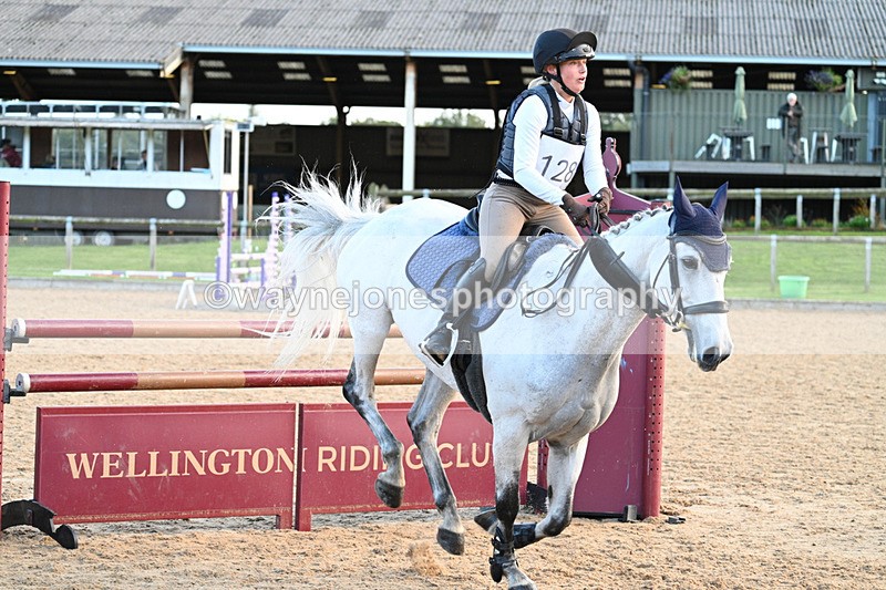 WJ7_6485 - Time 16:55 to 17:11