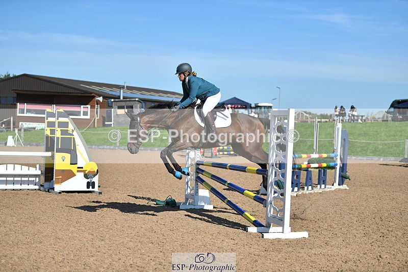 230903A-103041-03733 - Cls 12 95cm Amateur Quali