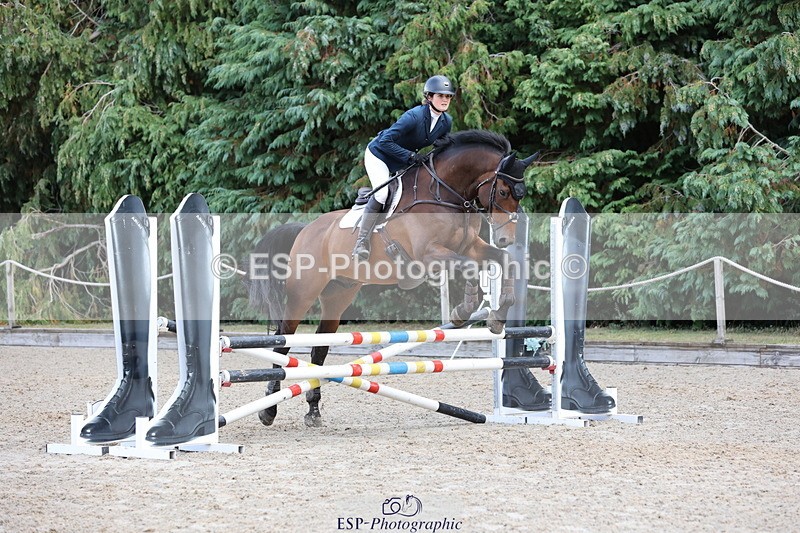 250829A-110601-01279 - Cls 7 British Novice and 90cm