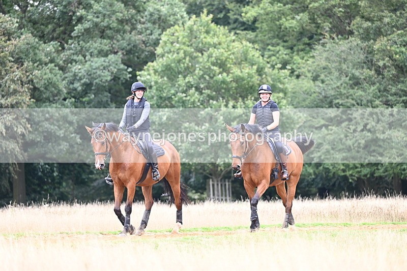 DSC_6623 - Time at Statue 12:45 to 13:15