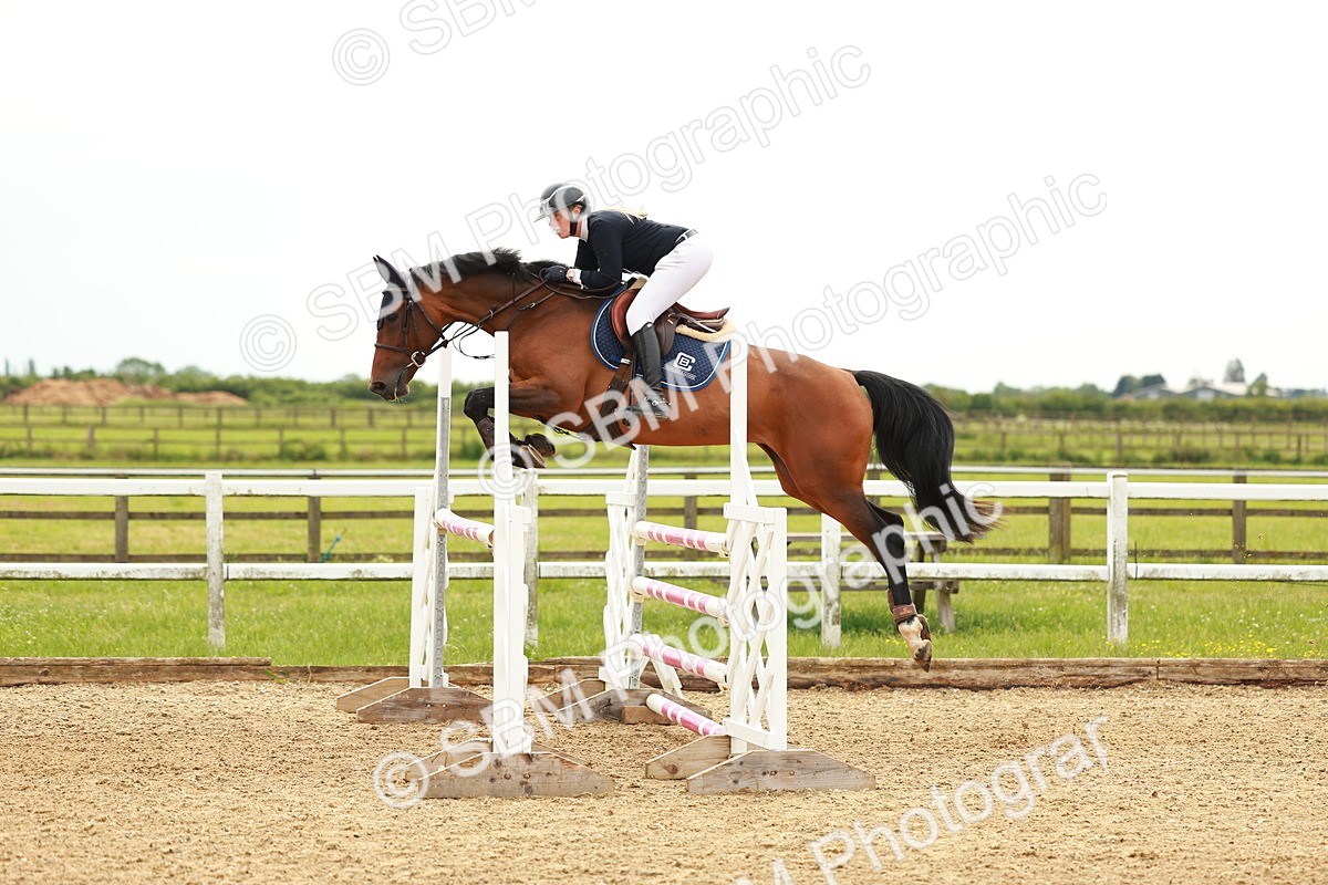 SBM_002129 - Class 4 - Senior Newcomers - 1.10m