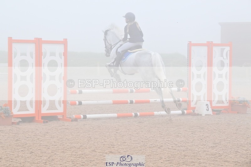 240506A-090304-07938 - Cls 1 Pony Intro 70cm