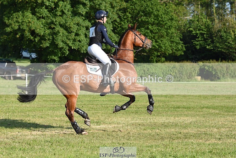 230527-181800-14363 - 177-ARGENTINO_BK-Dani_Evans-XC