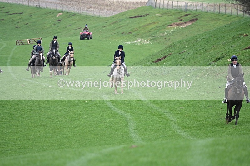 WJ6_9262 - Line Three