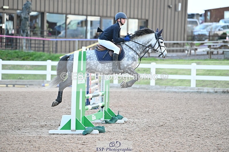 231119A-084009-04173 - Sun Cls 2 British Novice & 80cm Open