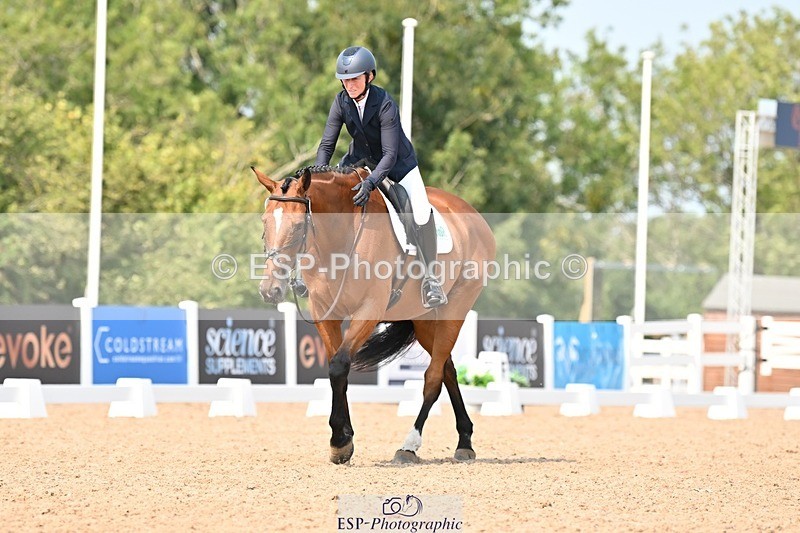 250816-134938-04777 - 117-Sophie.HawkeENORMOUSE