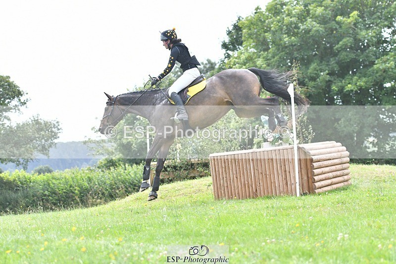 240803-135753-07041 - 211-Bethany_Hull-CARRICK_DIAMOND_OLIVER