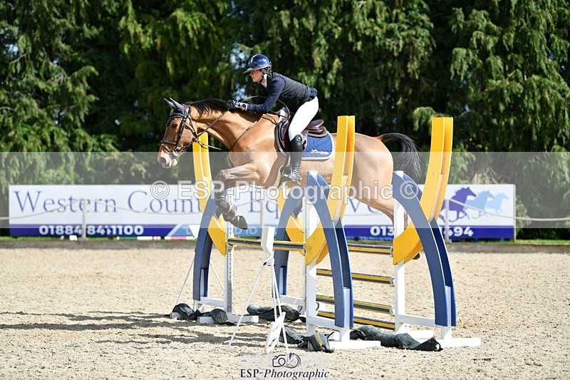 240324-124126-02630 - Cls 9 Snr 1.05m Open