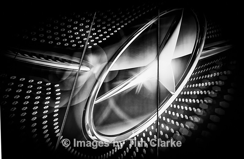 Mercedes Art Monocrome 23922 - Miscellaneous/Street