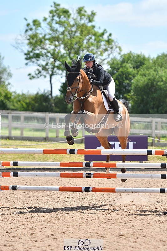 240609A-123414-05232 - Cls 18 Snr Newcomers and 1.10m Open