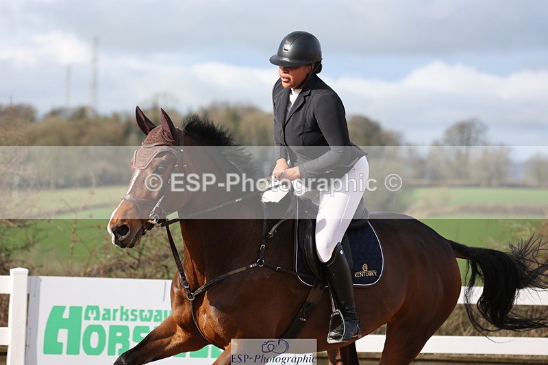 240223A-114044-00930 - Cls 4 Snr 1.05m Open