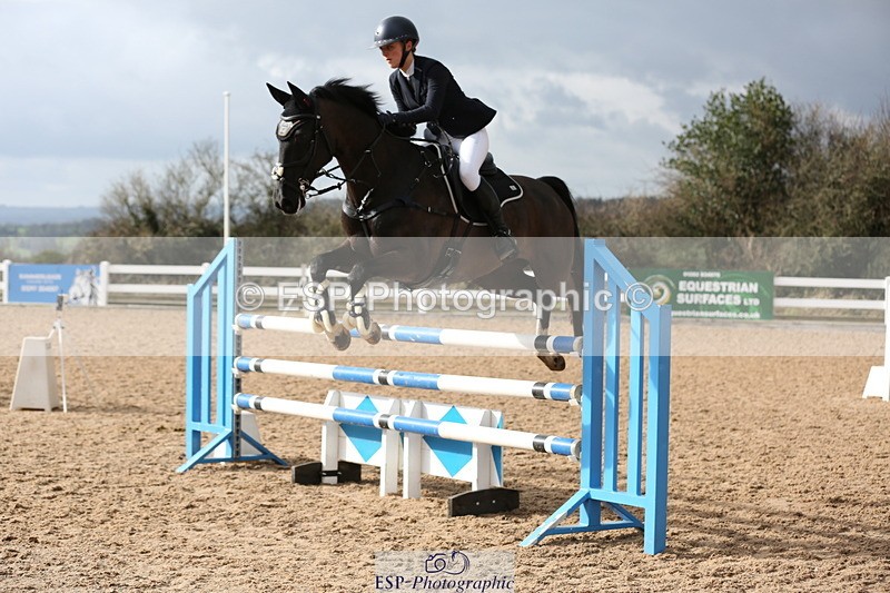 240211A-123218-02737 - Cls 6 Pony Foxhunter & 1.10m Open