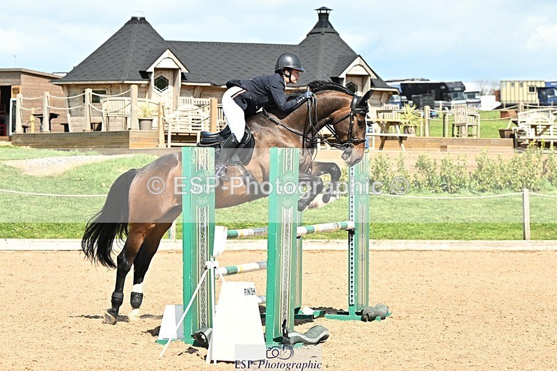 250416-133044-01105 - Cls 4 Newcomers and 1.10m