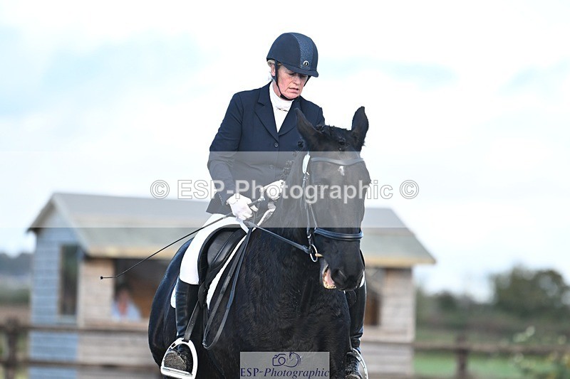 231105-144347-02467 - Cls 5 Novice 27 Start to 15.30 break