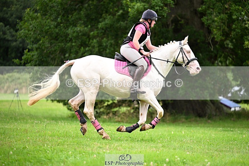 240803-114318-02995 - 064-Tabitha_Bluck-PENDANN_REEF