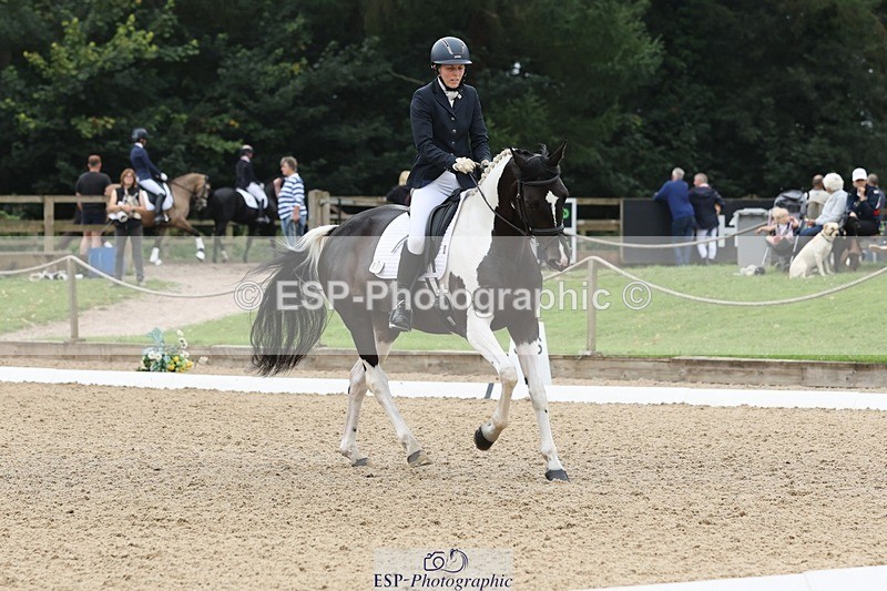 240810-114445-02946 - 189-Emma.Jenkinson-Fleur.C