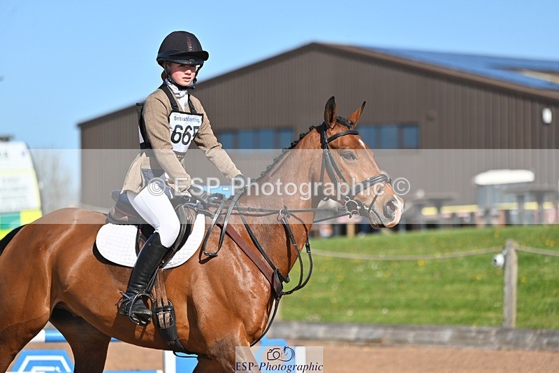 260419-101010-09635 - N-665-Chloe.Fox-Pitt