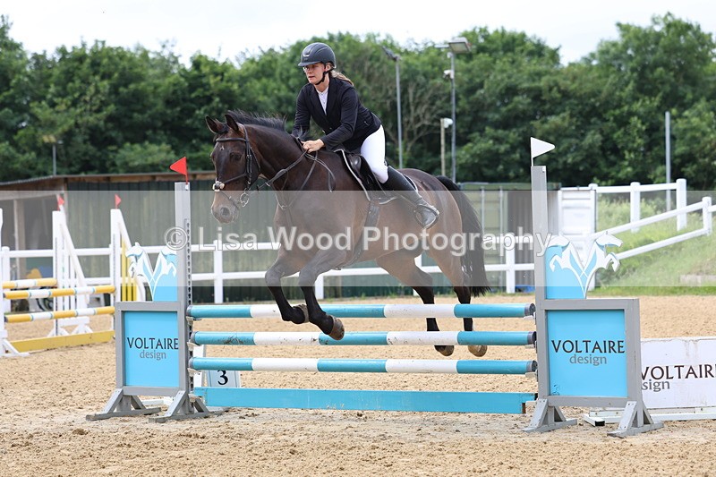 3E7A5947 - Class 4: Senior British Novice/90cm open