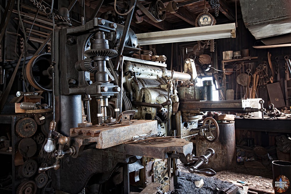  - Alexander Conca Machinist and Maintenance Shop