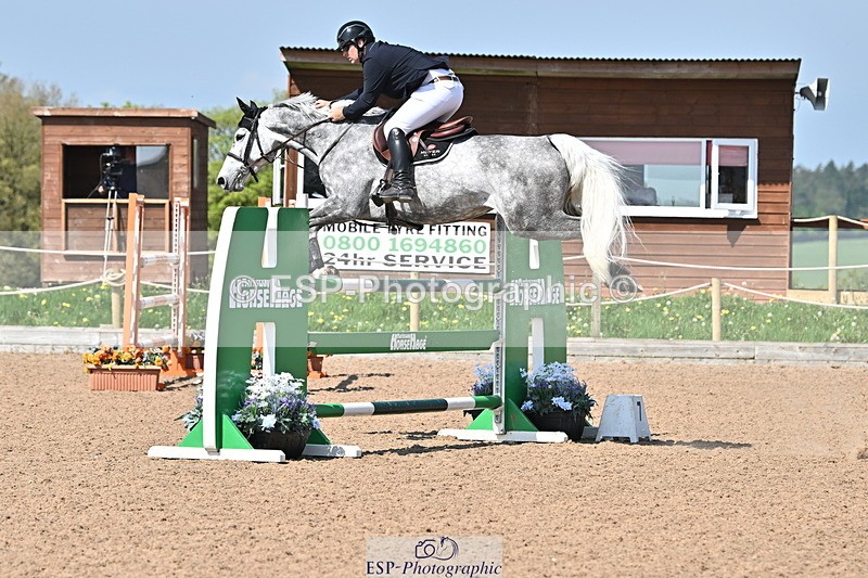 240509A-110528-01034 - Cls 9 Snr 1.20m Open