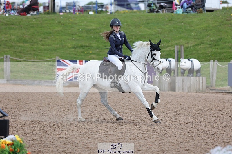 250504-124241-02545 - Cls 5 Pony Foxhunter and 1.10m Open