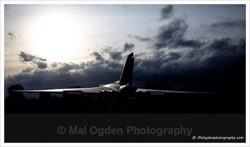 XM655 Avro Vulcan - Black & White/Monochrome