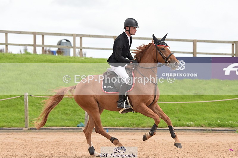 230813A-135020-13295 - Cls 49 Chard Eq 5yr Old Championship