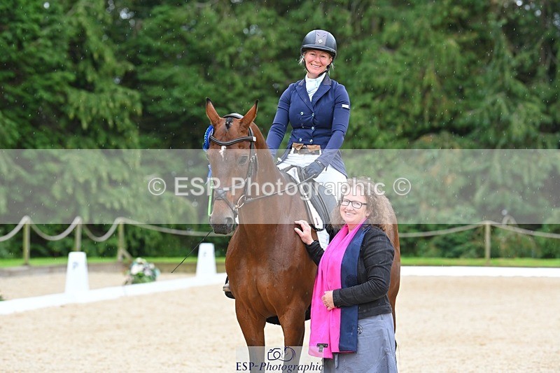 230813-162915-08324 - Medium Bronze Presentations