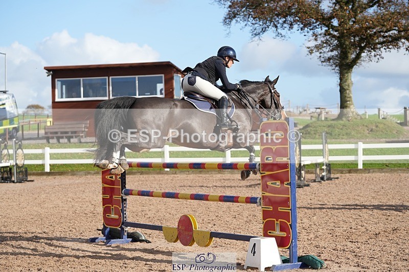 251108-132006-02701 - Cls 13 Foxhunter and 1.20m Open