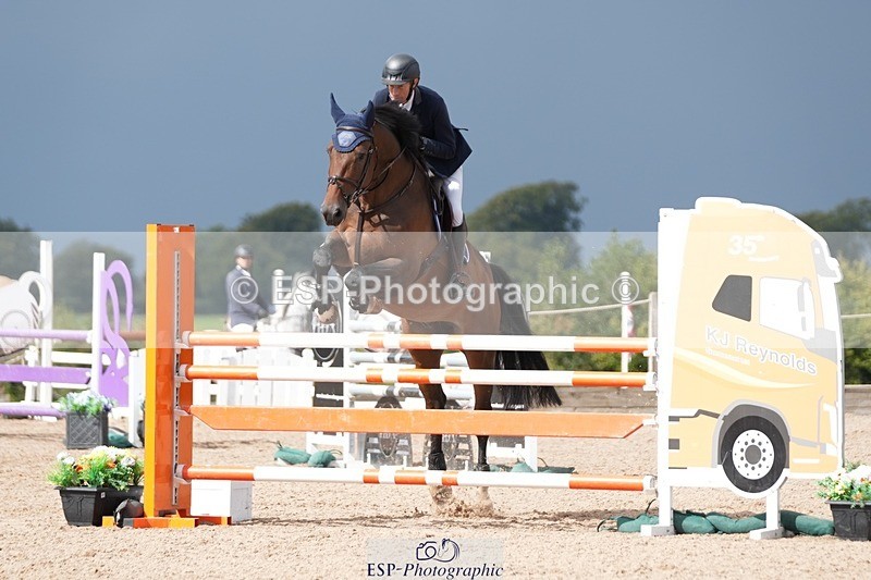 250913-122908-06892 - Cls 15 Snr Foxhunter